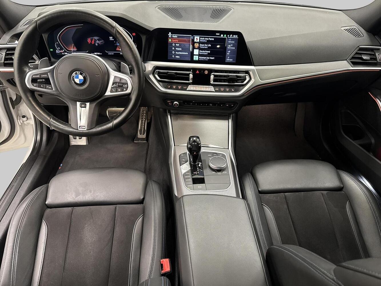 BMW 330 vaihtoauto