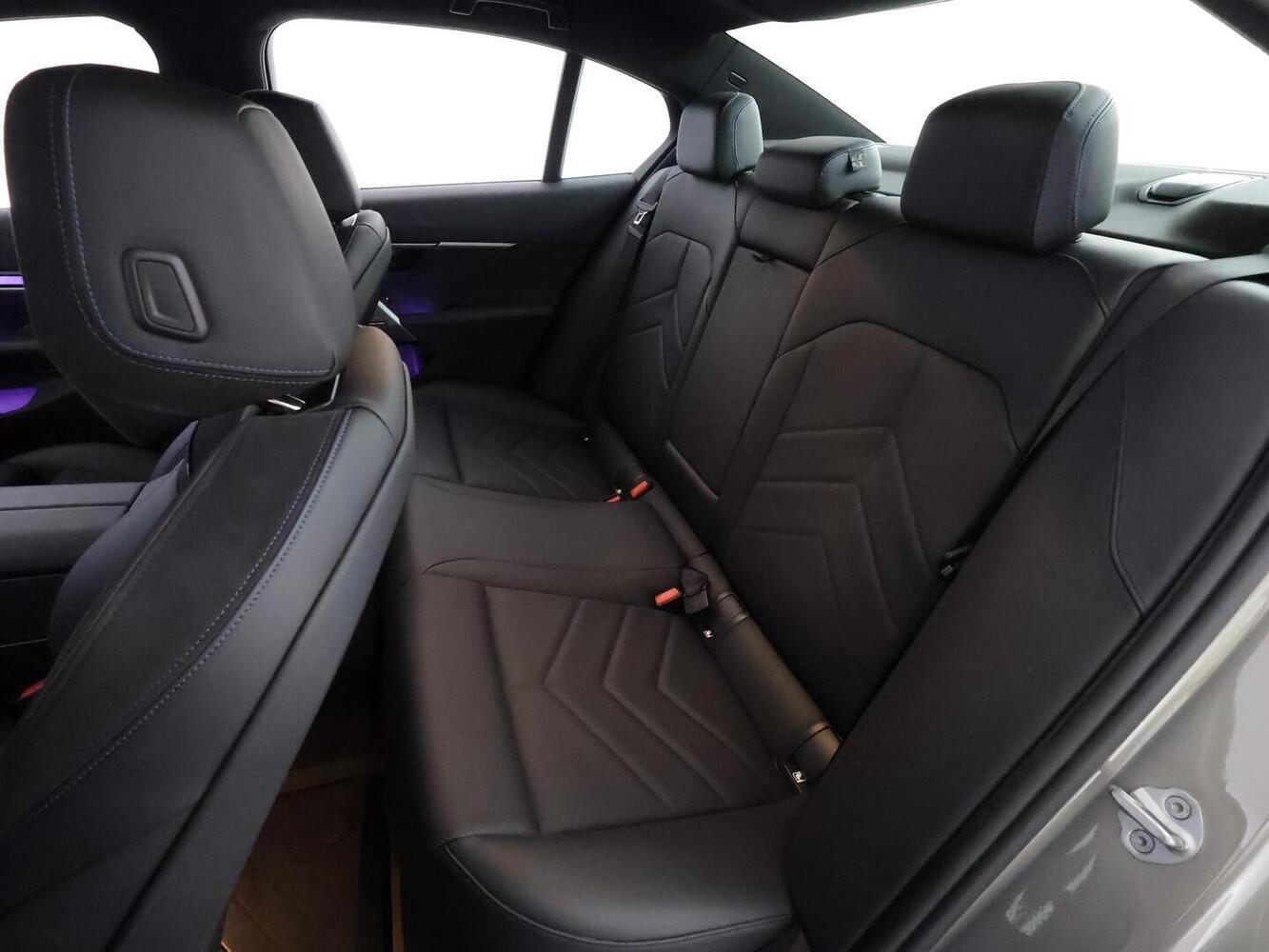 BMW i5 vaihtoauto