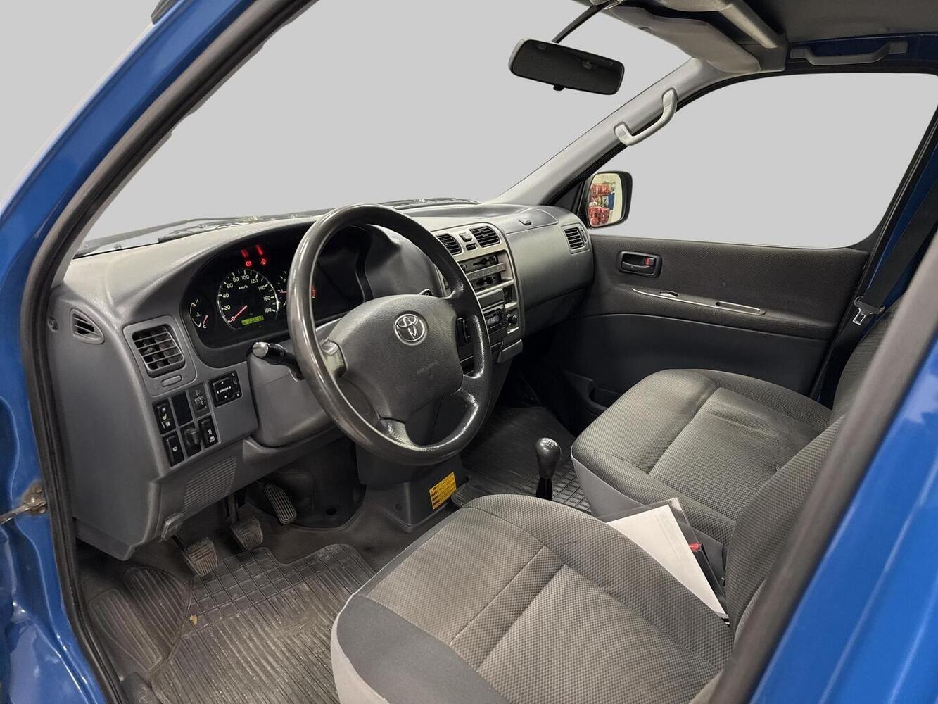 Toyota Hiace vaihtoauto