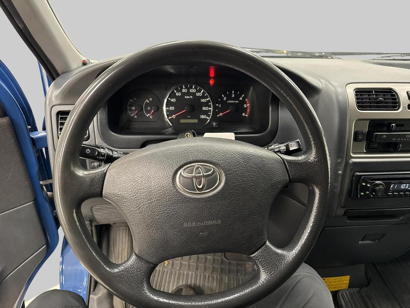 Toyota Hiace vaihtoauto