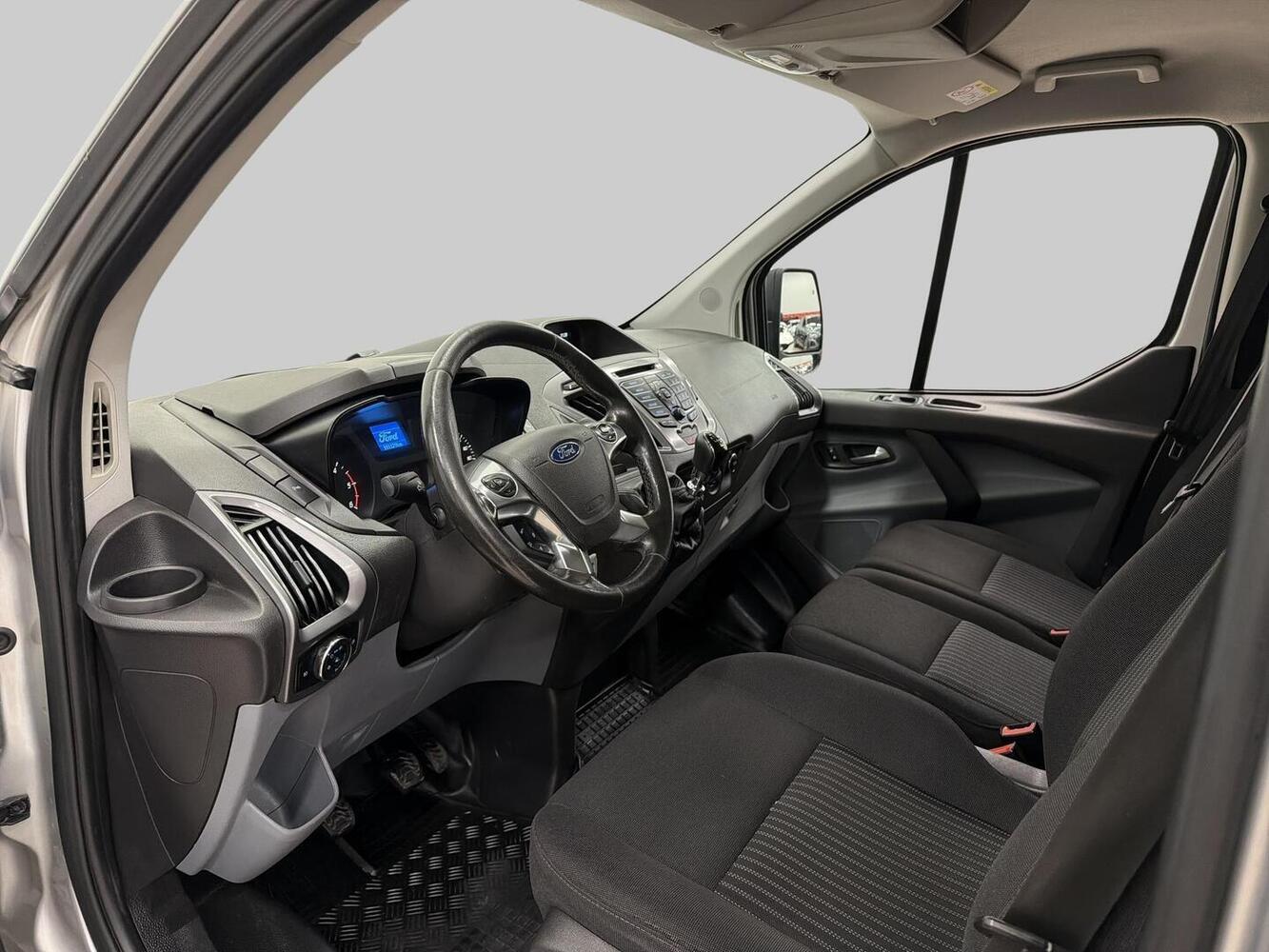 Ford Transit Custom vaihtoauto