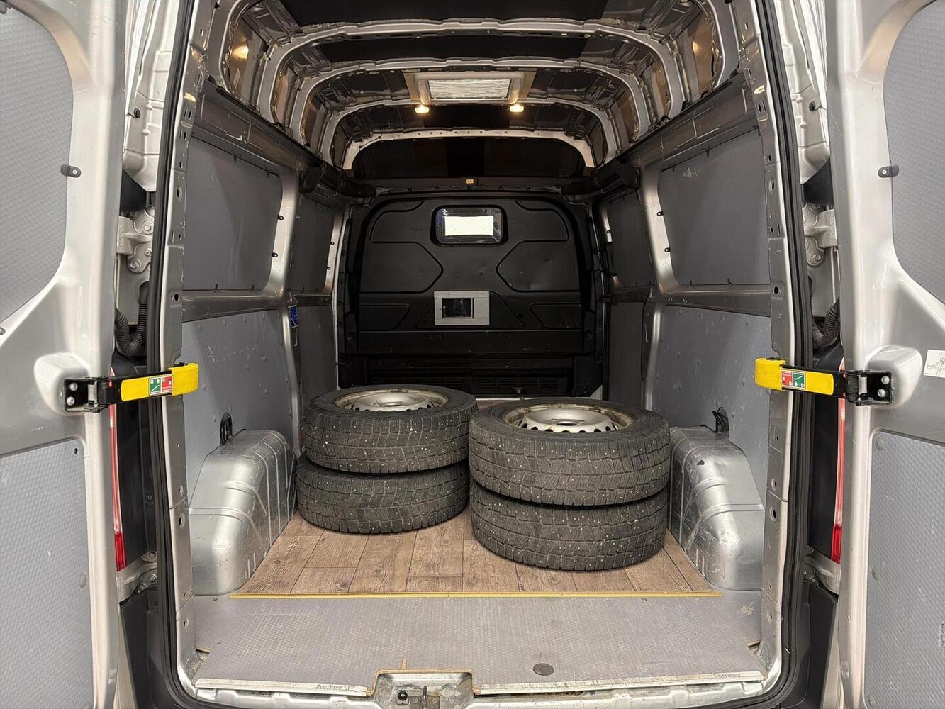 Ford Transit Custom vaihtoauto