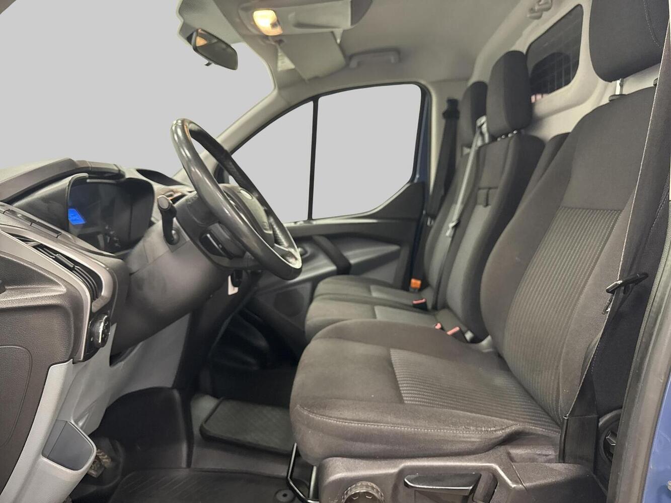 Ford Transit Custom vaihtoauto
