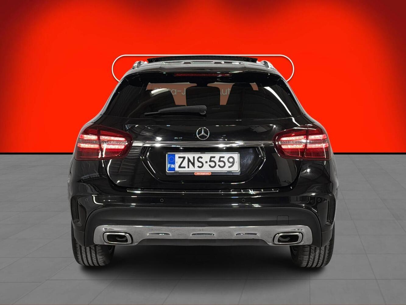 Mercedes-Benz GLA vaihtoauto