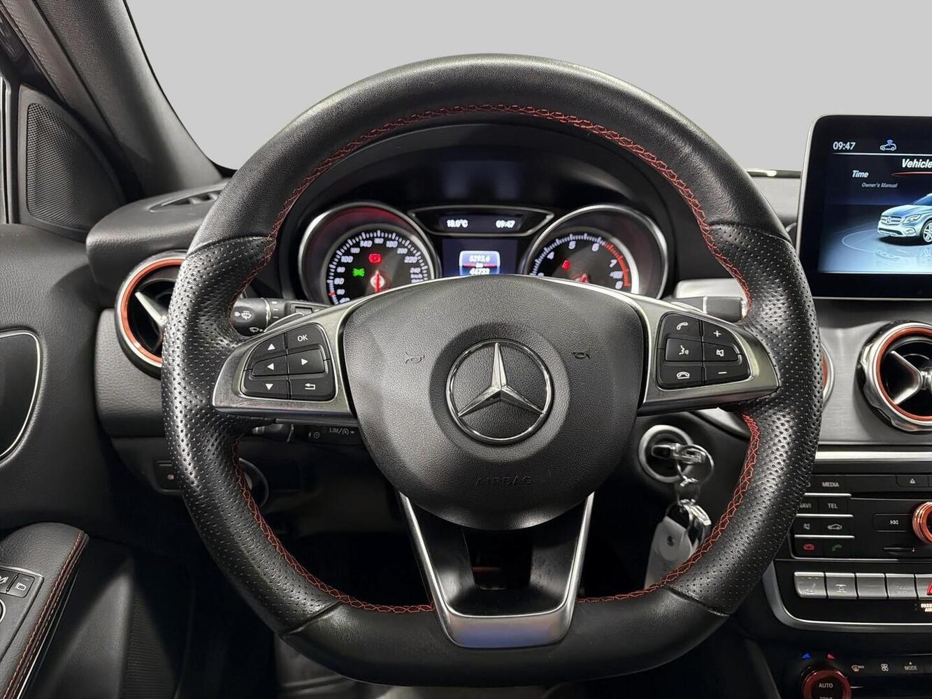 Mercedes-Benz GLA vaihtoauto