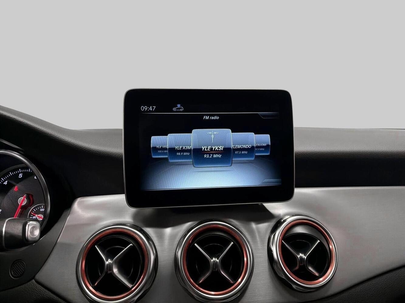 Mercedes-Benz GLA vaihtoauto