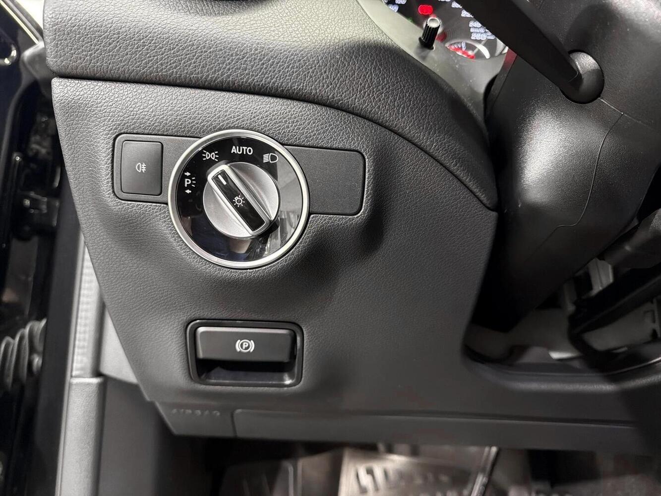 Mercedes-Benz GLA vaihtoauto