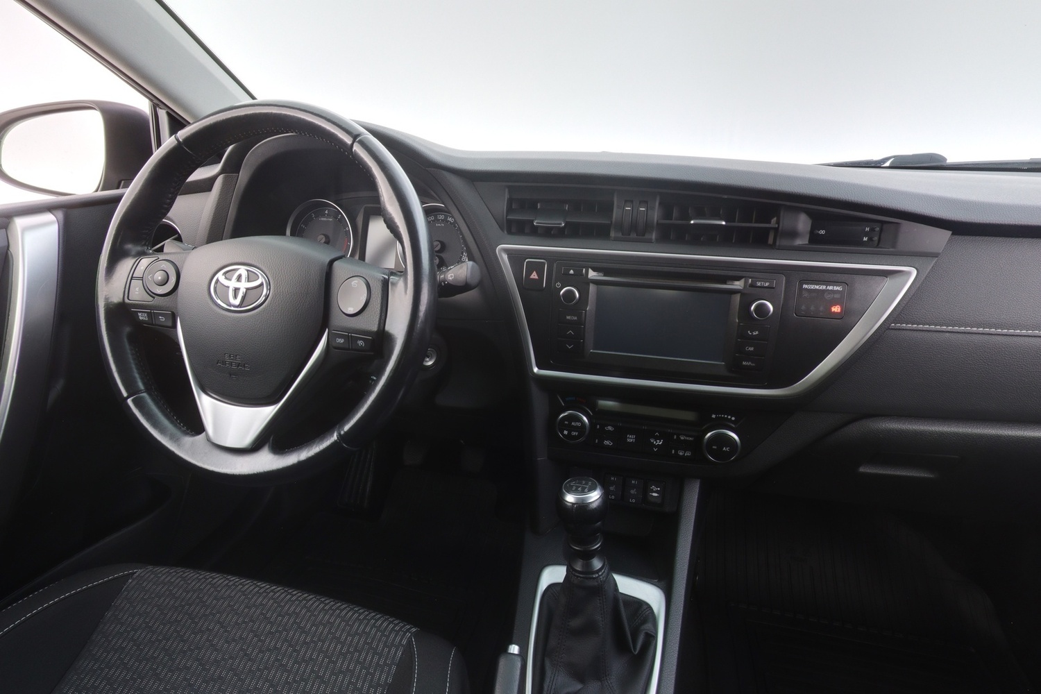 Toyota Auris vaihtoauto