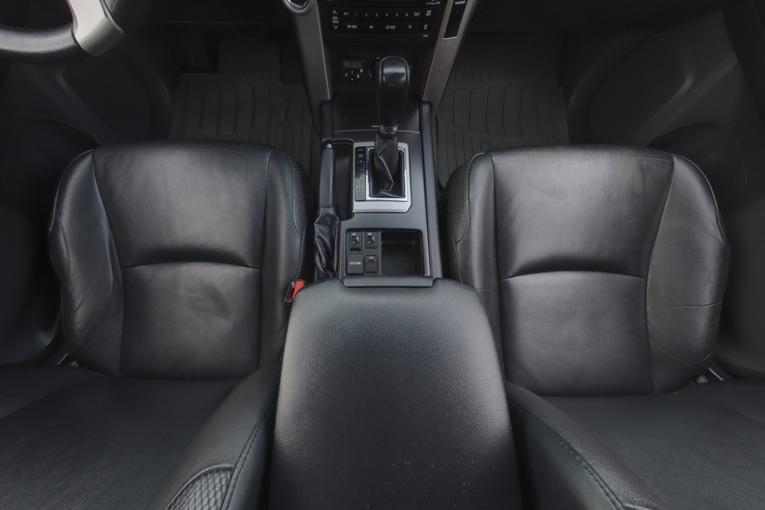 Toyota Land Cruiser vaihtoauto