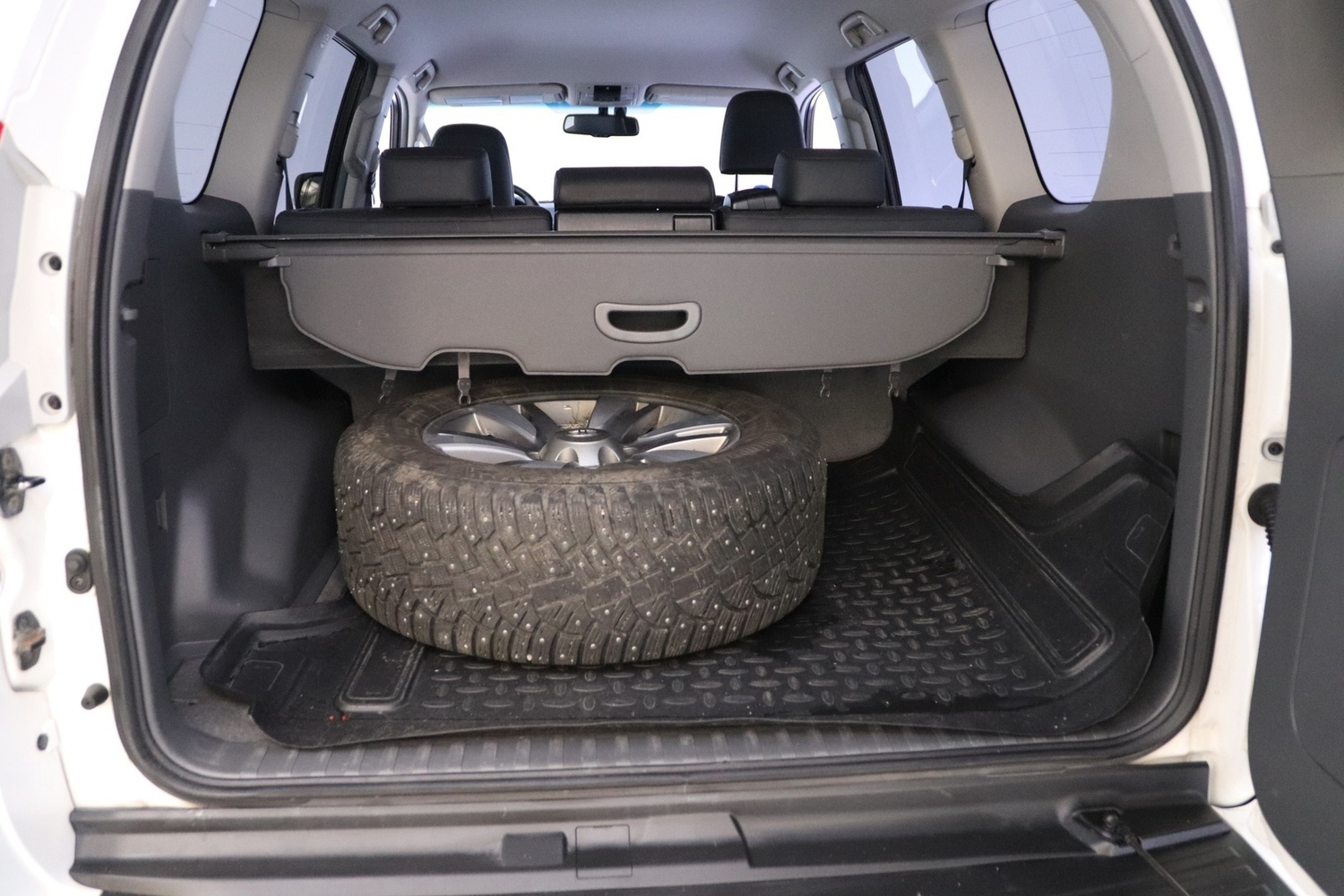 Toyota Land Cruiser vaihtoauto