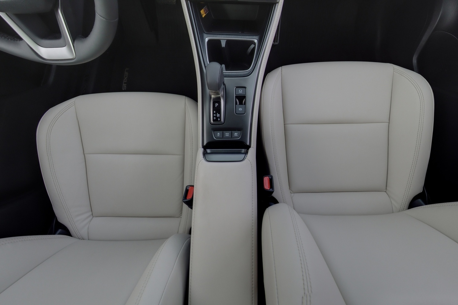 Lexus LBX vaihtoauto