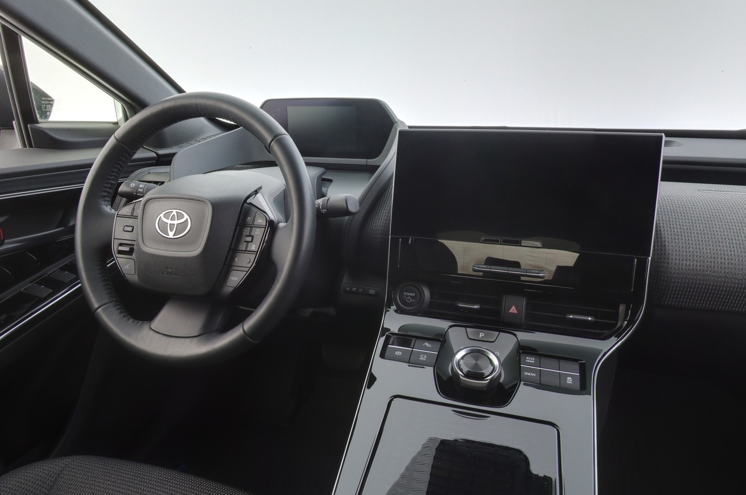 Toyota bZ4X vaihtoauto