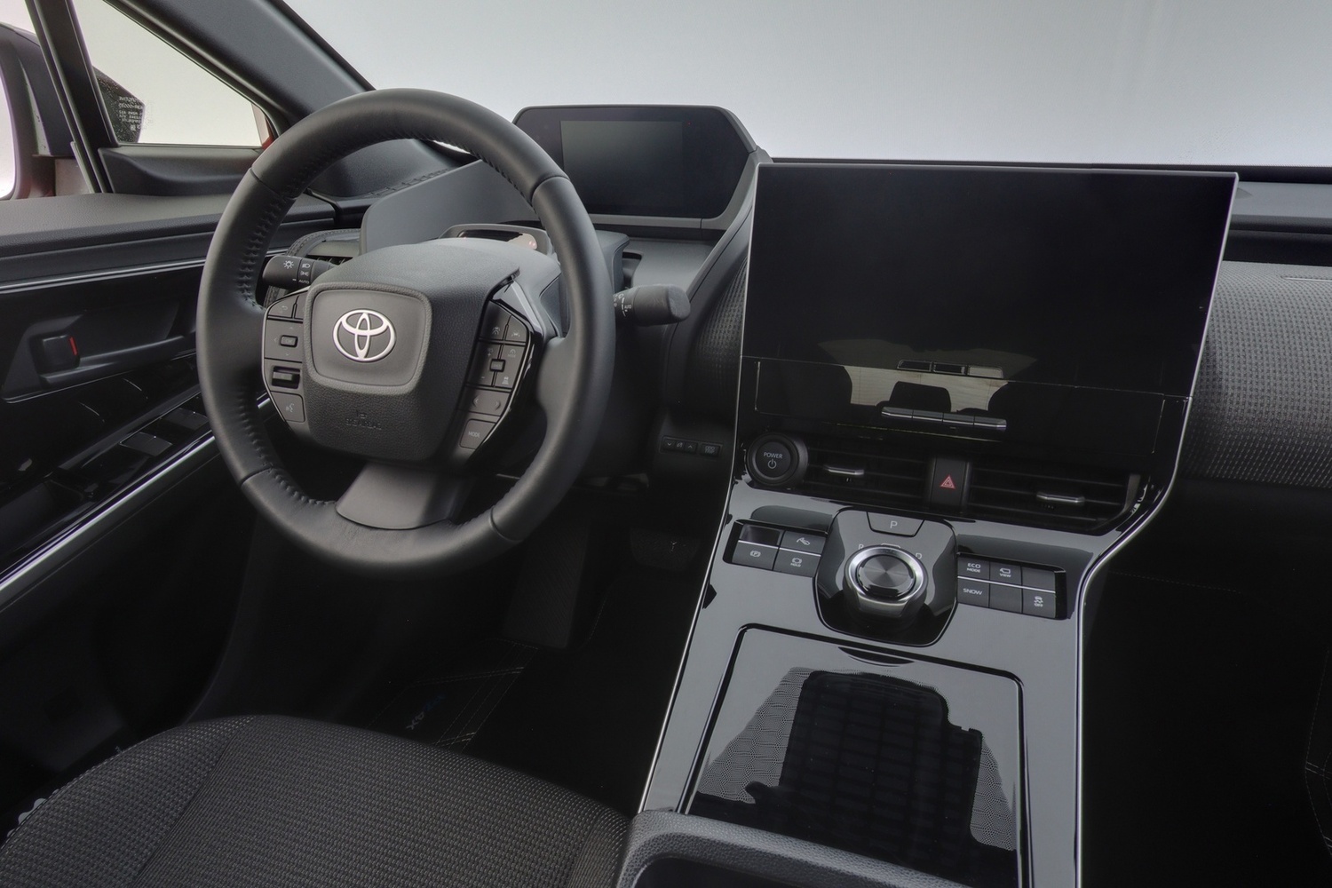 Toyota bZ4X vaihtoauto