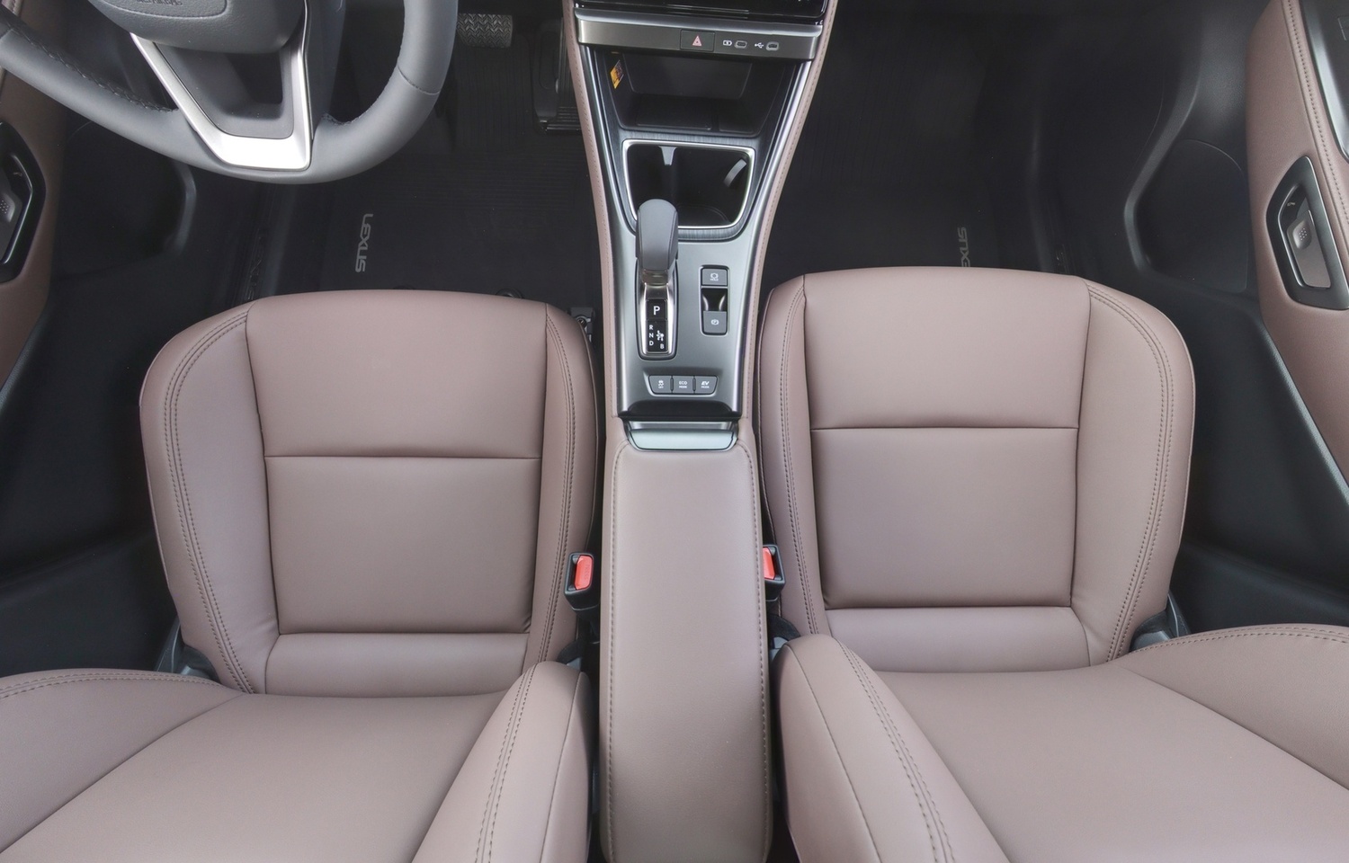 Lexus LBX vaihtoauto