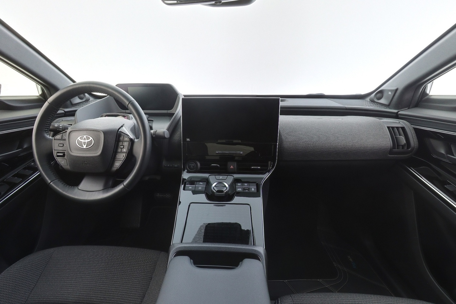Toyota bZ4X vaihtoauto