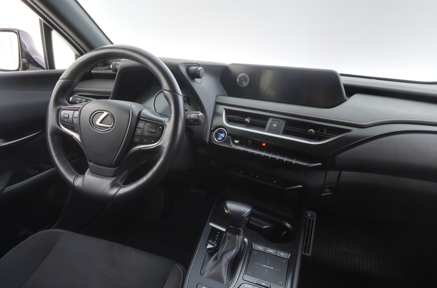 Lexus UX vaihtoauto