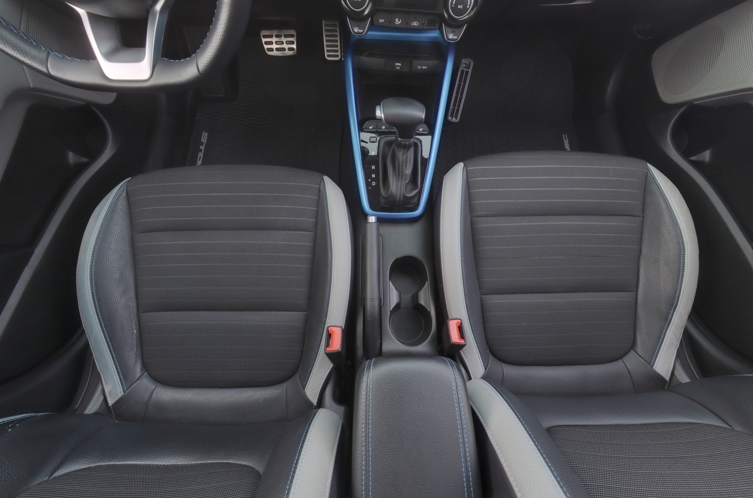 Kia Stonic vaihtoauto