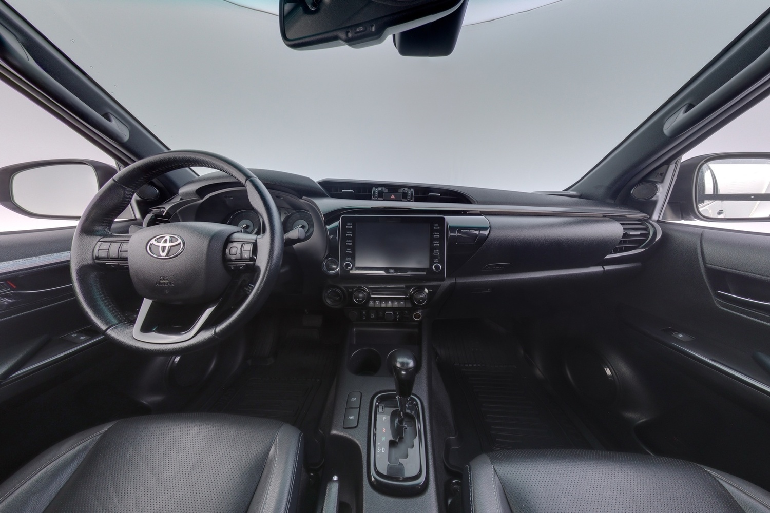 Toyota Hilux vaihtoauto