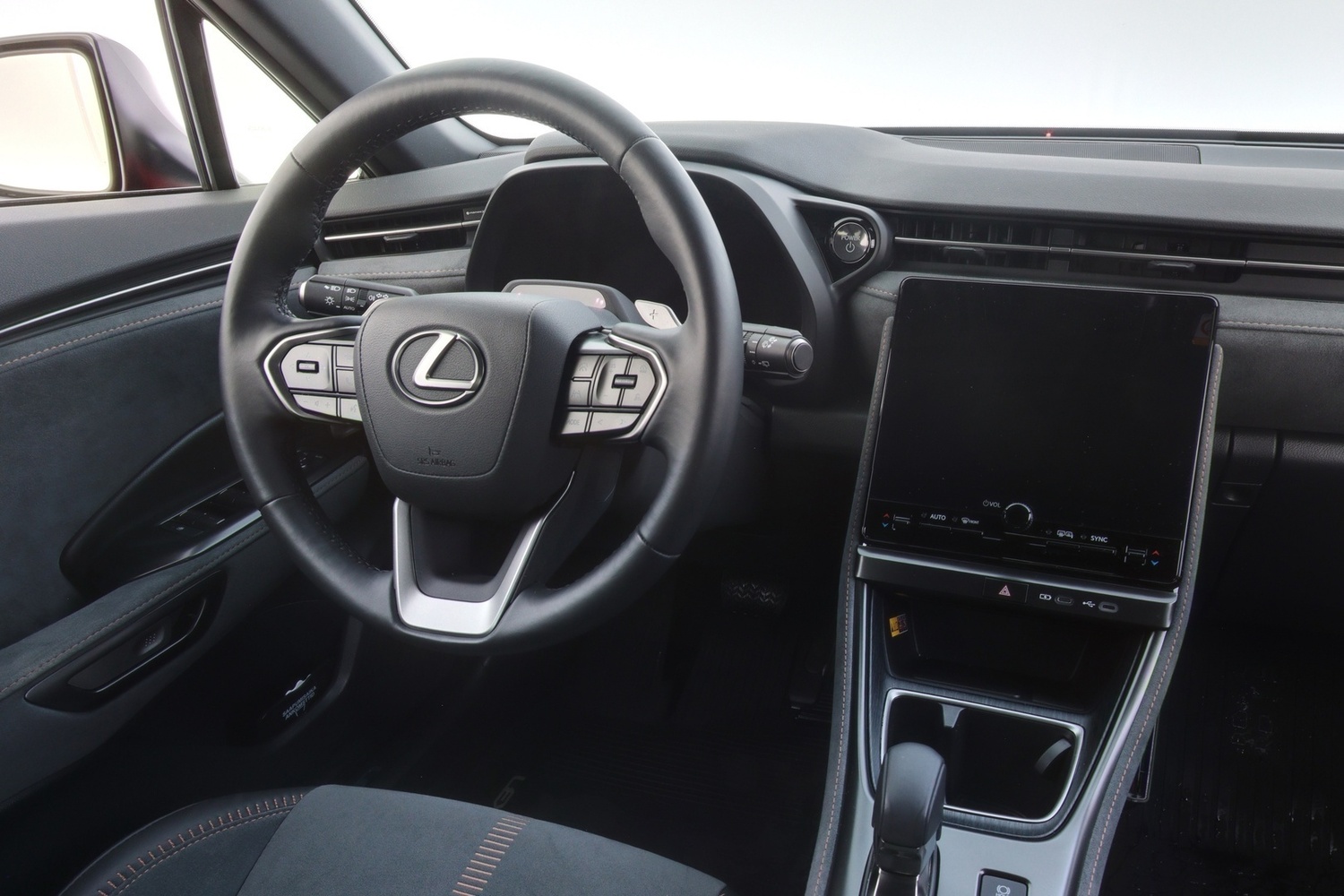 Lexus LBX vaihtoauto