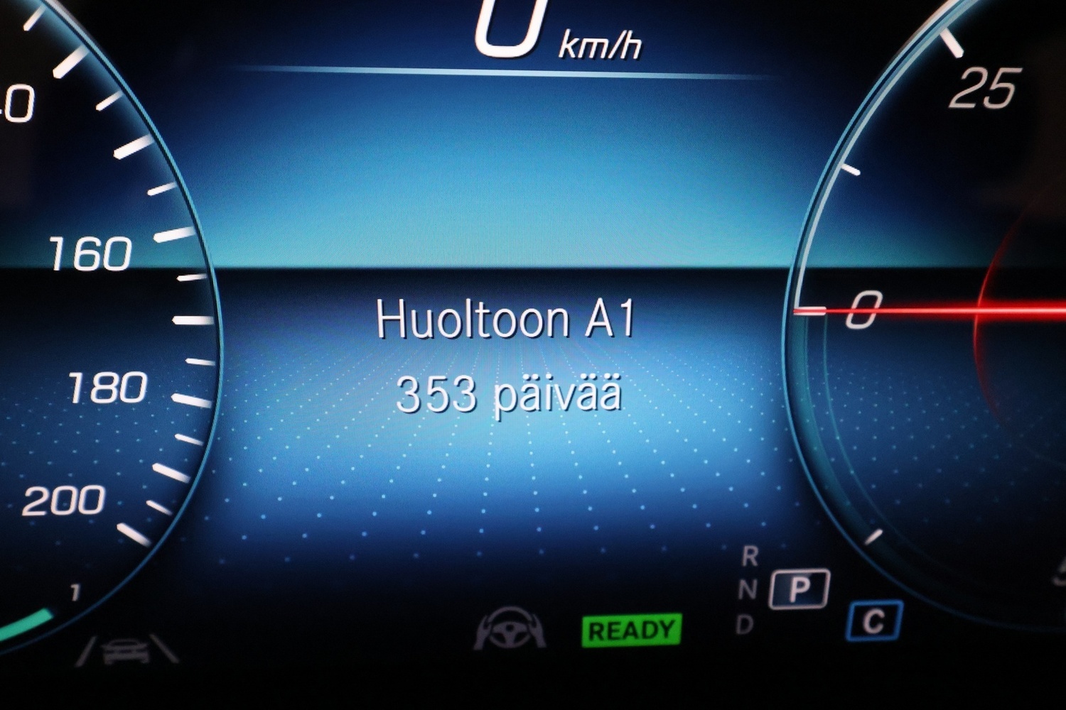 Mercedes-Benz EQA vaihtoauto