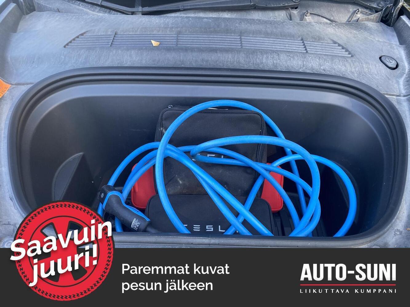 Tesla Model Y vaihtoauto