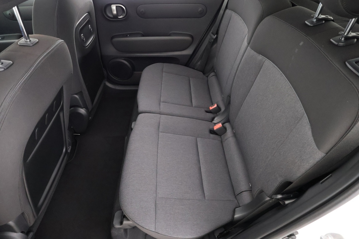 Hyundai INSTER vaihtoauto