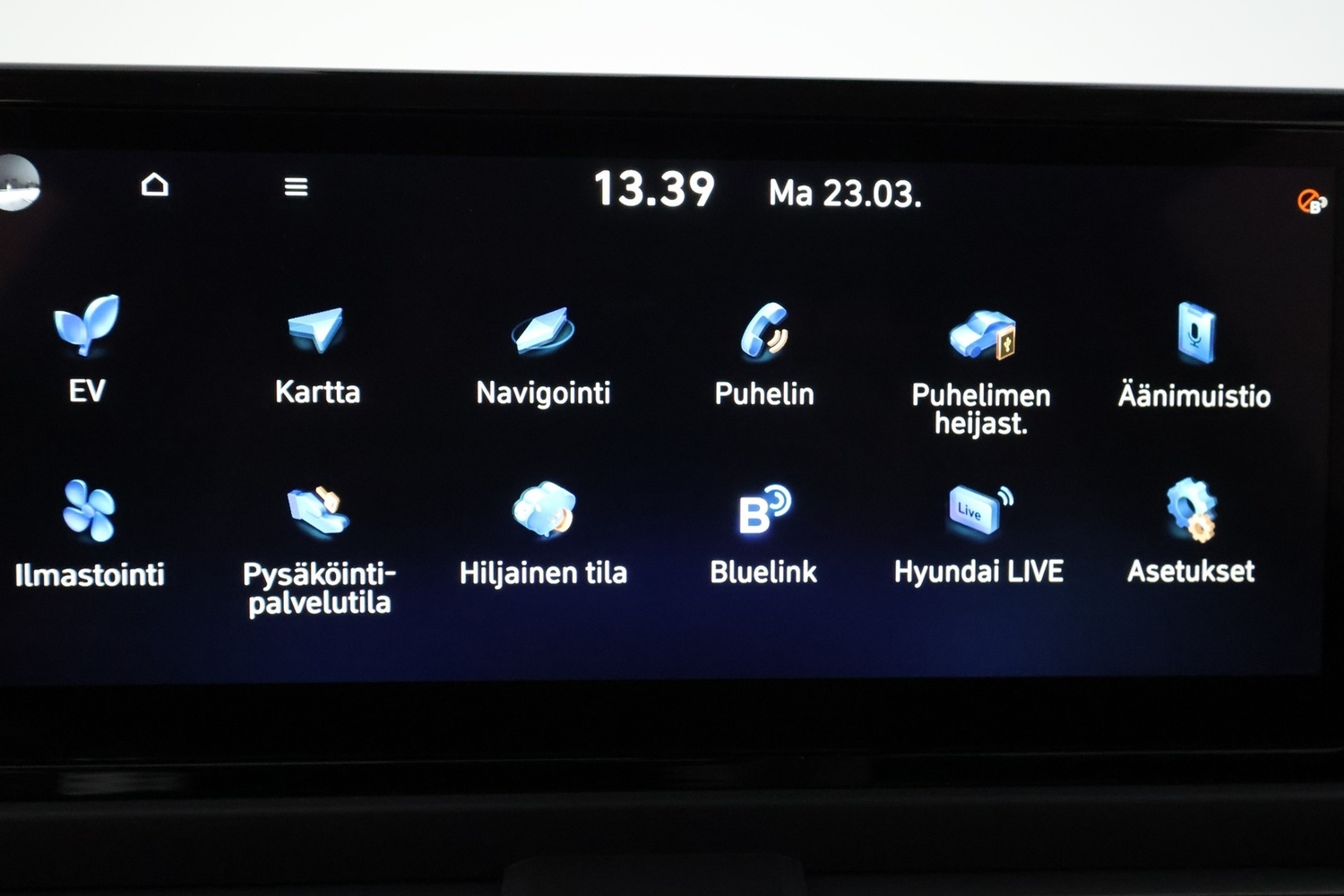 Hyundai INSTER vaihtoauto