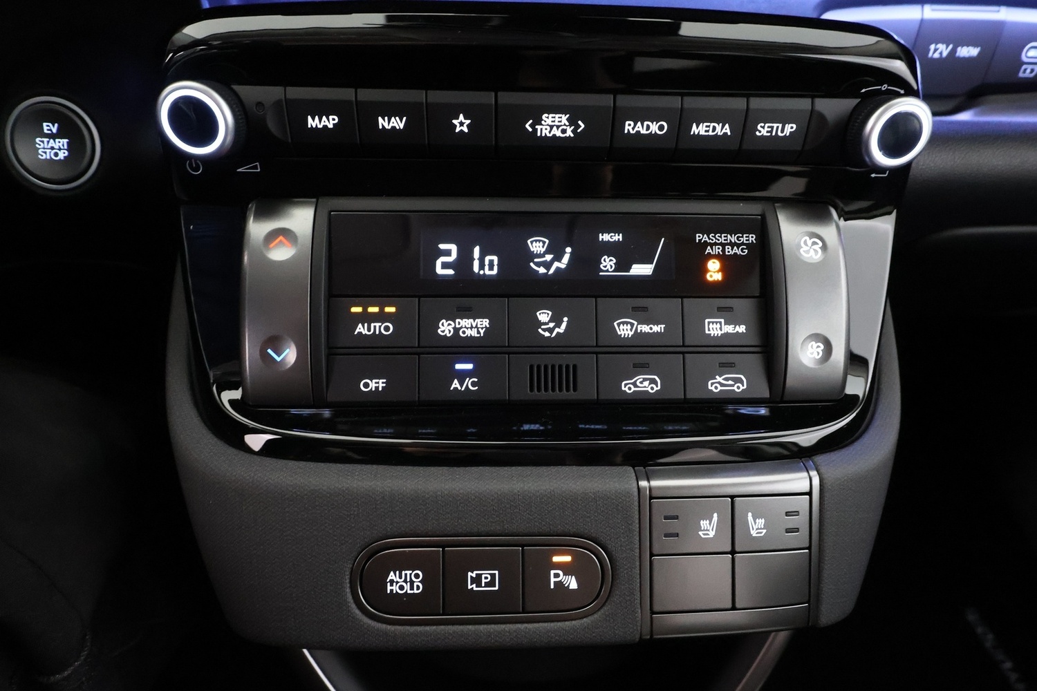 Hyundai INSTER vaihtoauto