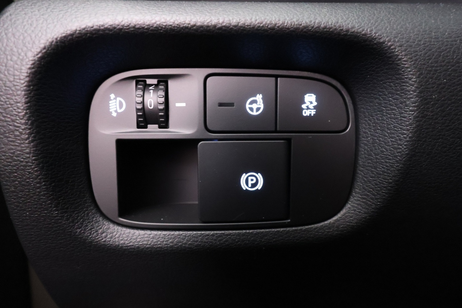 Hyundai INSTER vaihtoauto