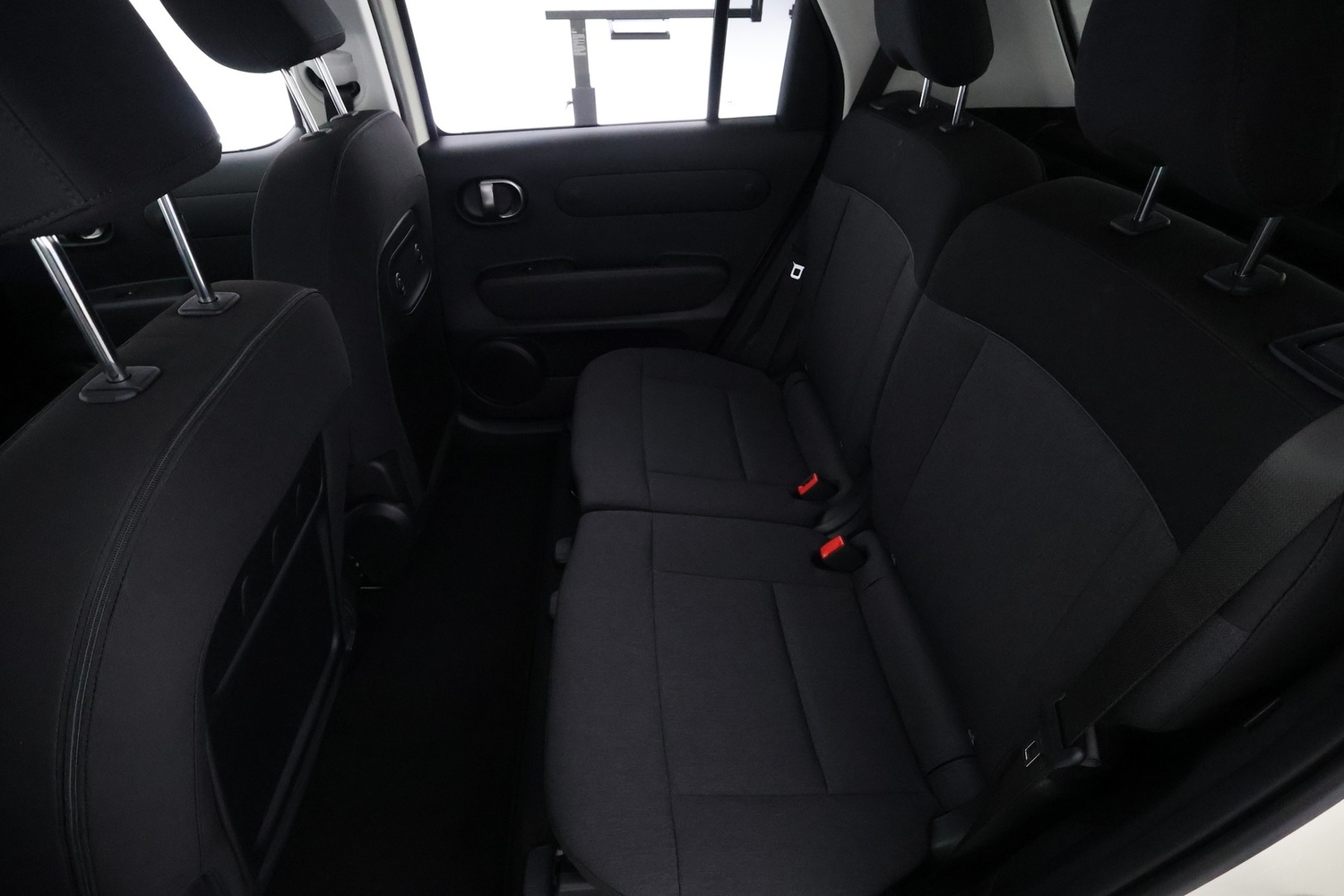 Hyundai INSTER vaihtoauto