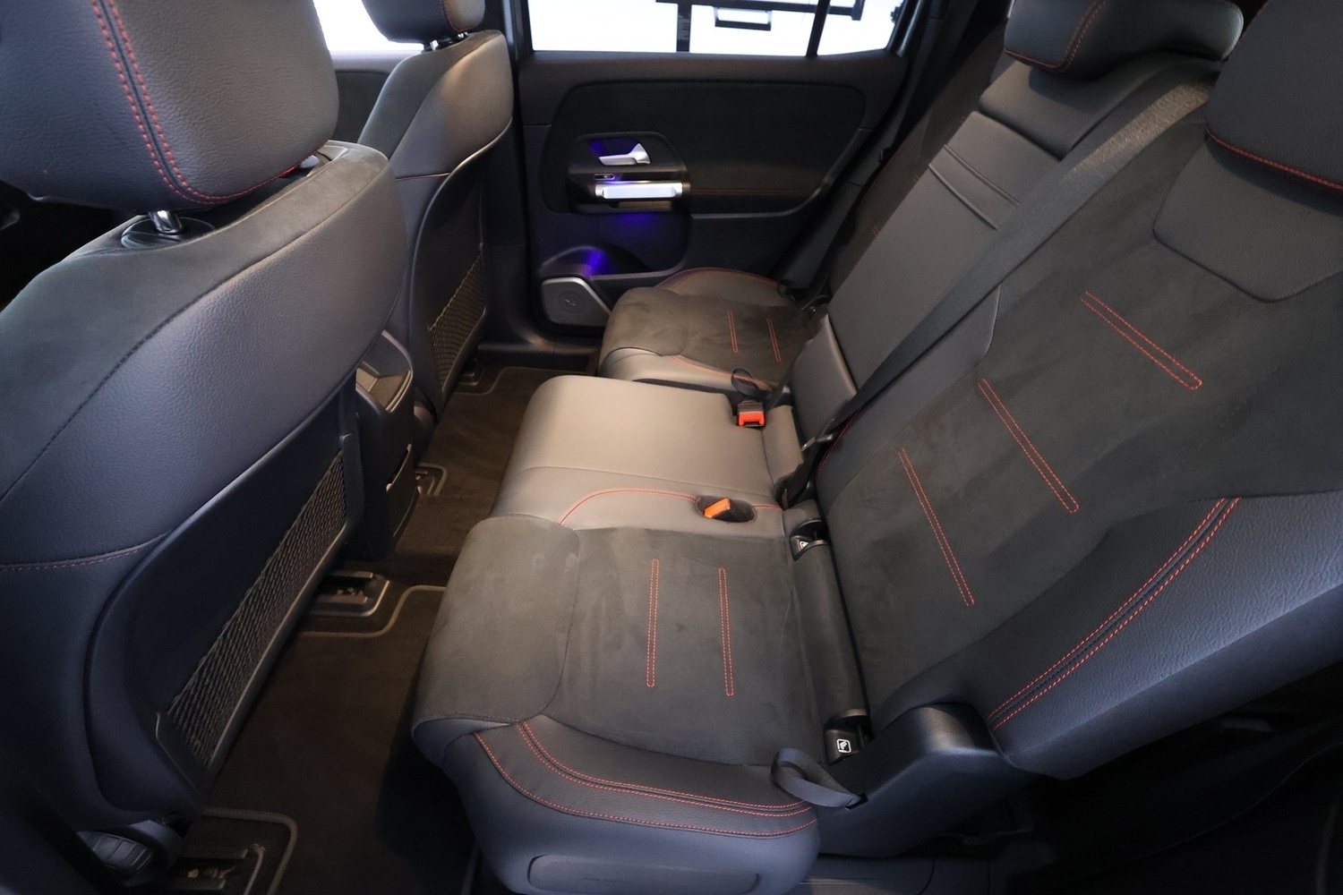 Mercedes-Benz EQB vaihtoauto