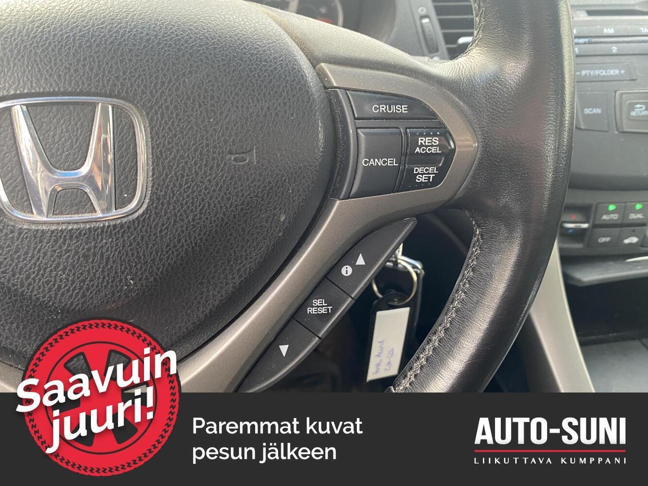 Honda Accord vaihtoauto