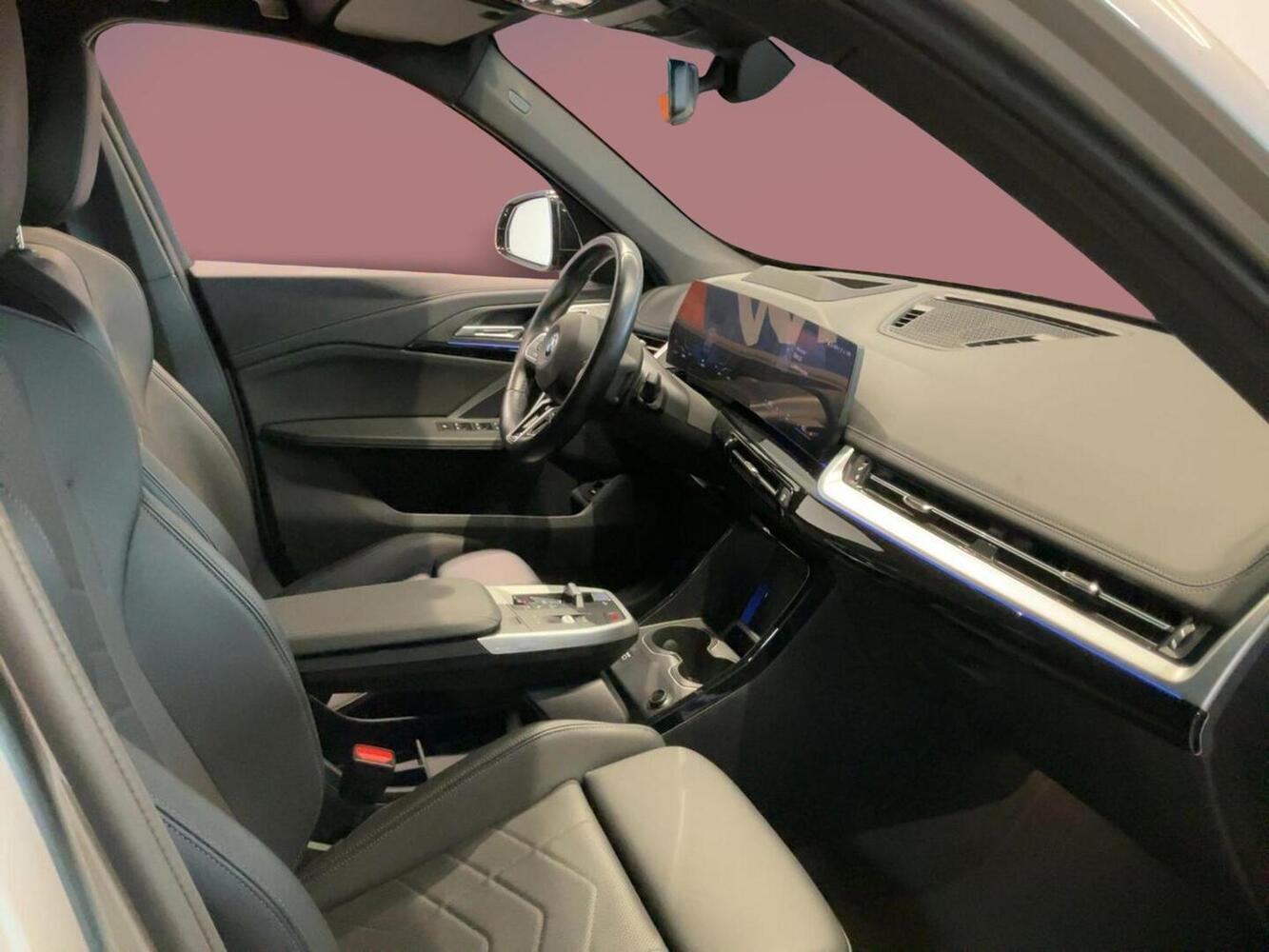BMW iX1 vaihtoauto