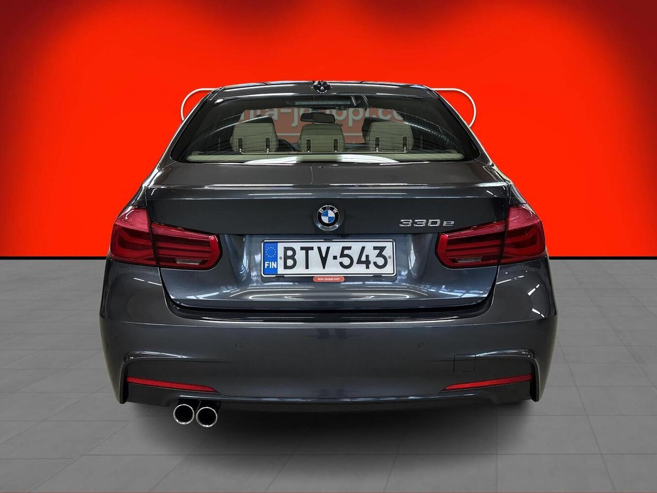 BMW 330 vaihtoauto