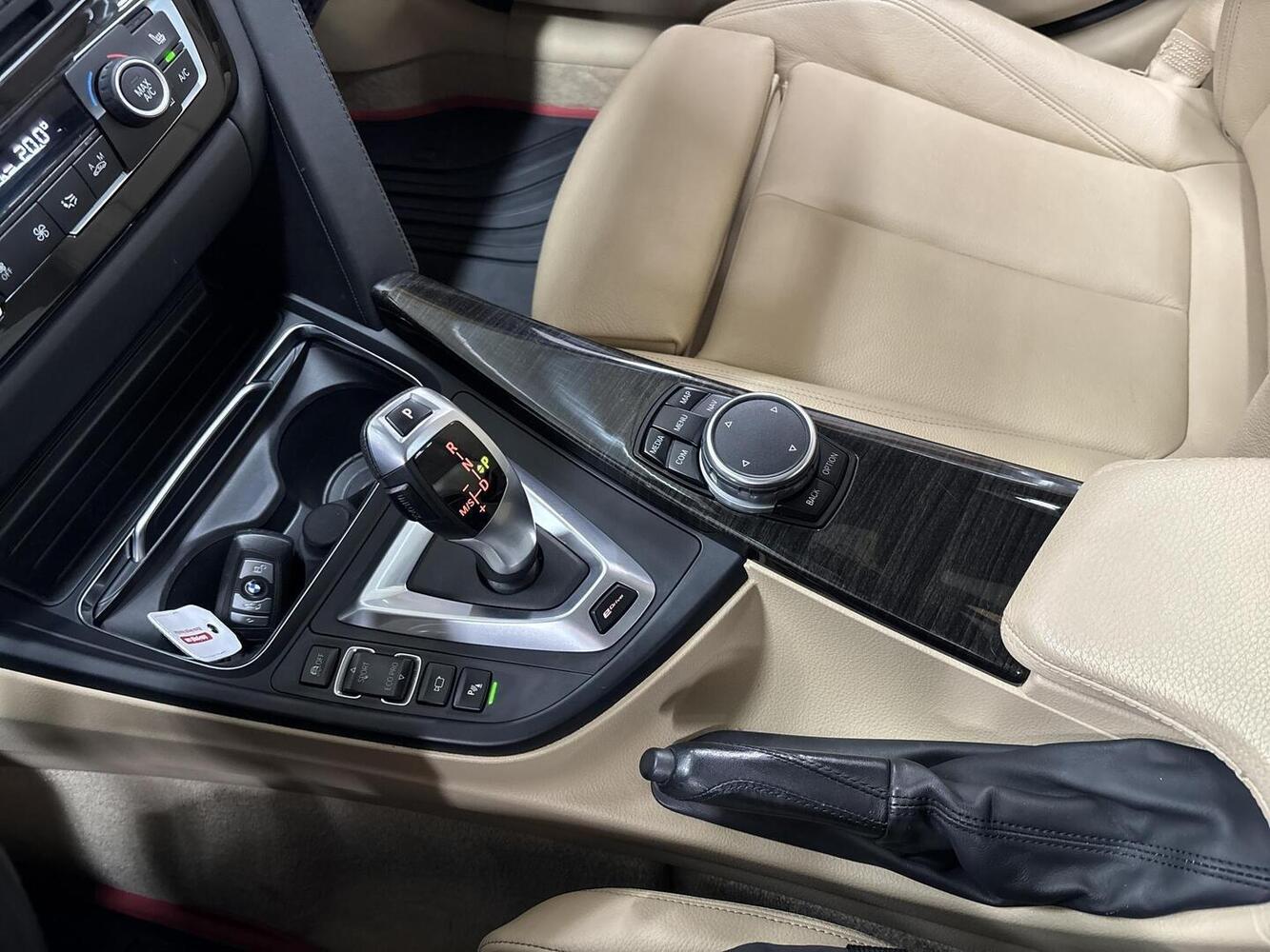BMW 330 vaihtoauto