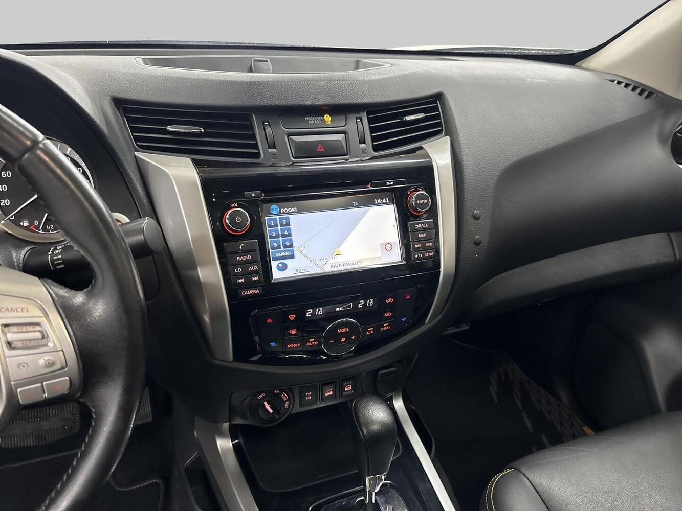 Nissan Navara vaihtoauto