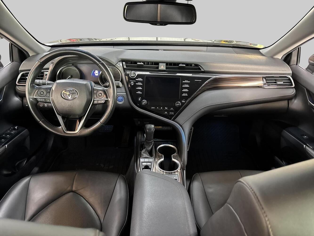 Toyota Camry vaihtoauto