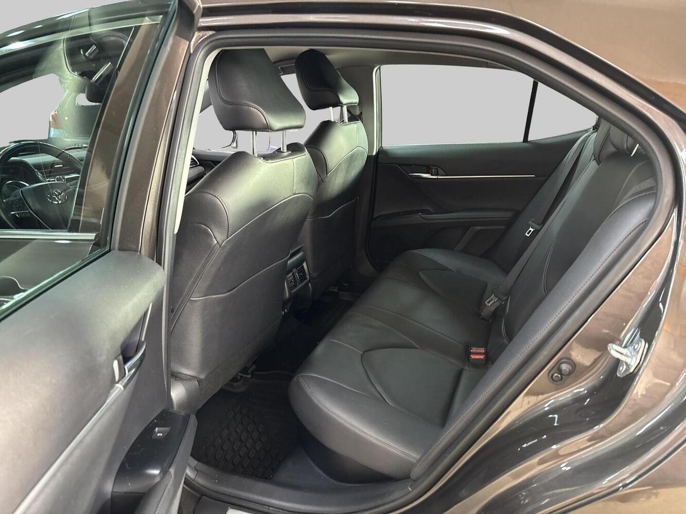 Toyota Camry vaihtoauto