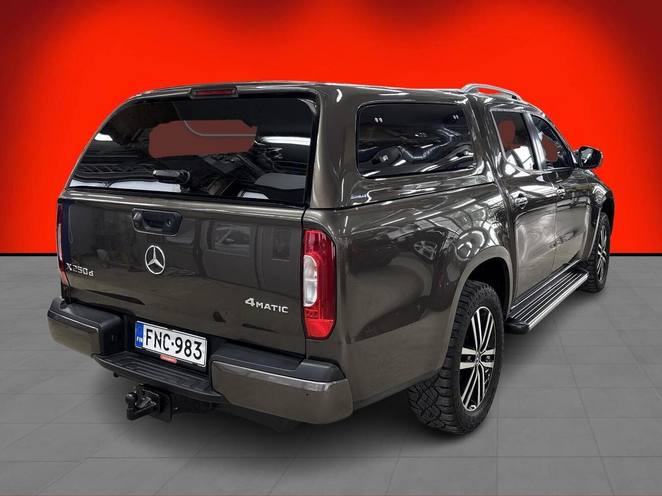 Mercedes-Benz X vaihtoauto