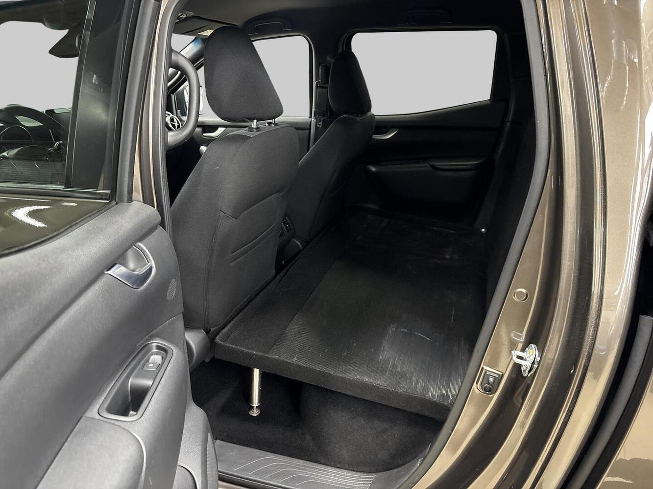 Mercedes-Benz X vaihtoauto
