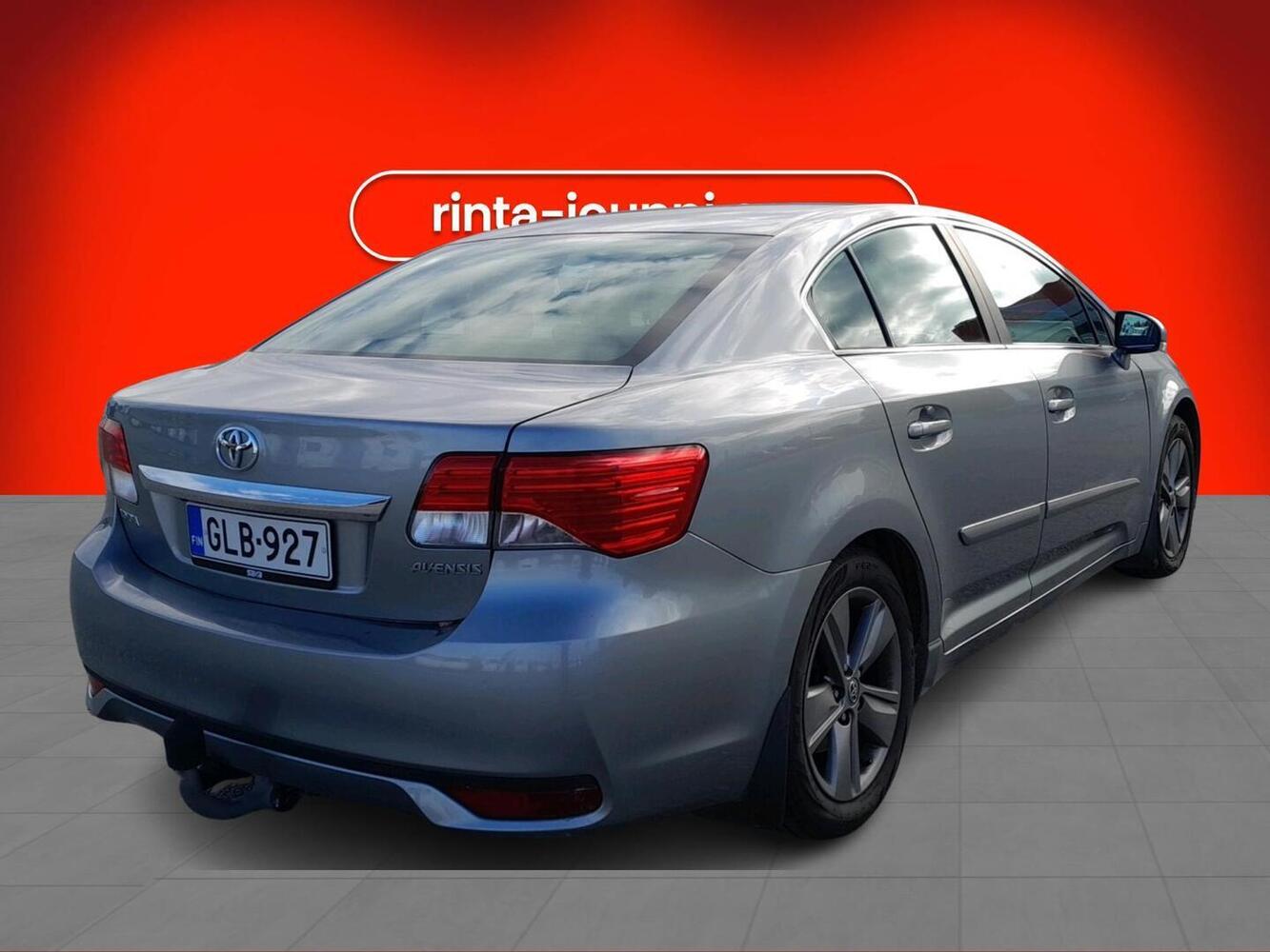Toyota Avensis vaihtoauto