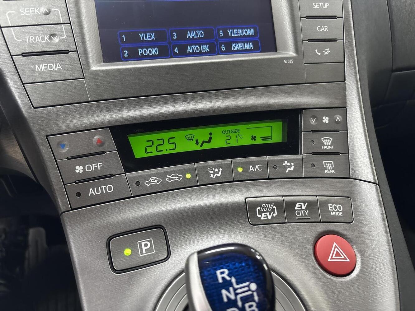 Toyota Prius PHEV vaihtoauto
