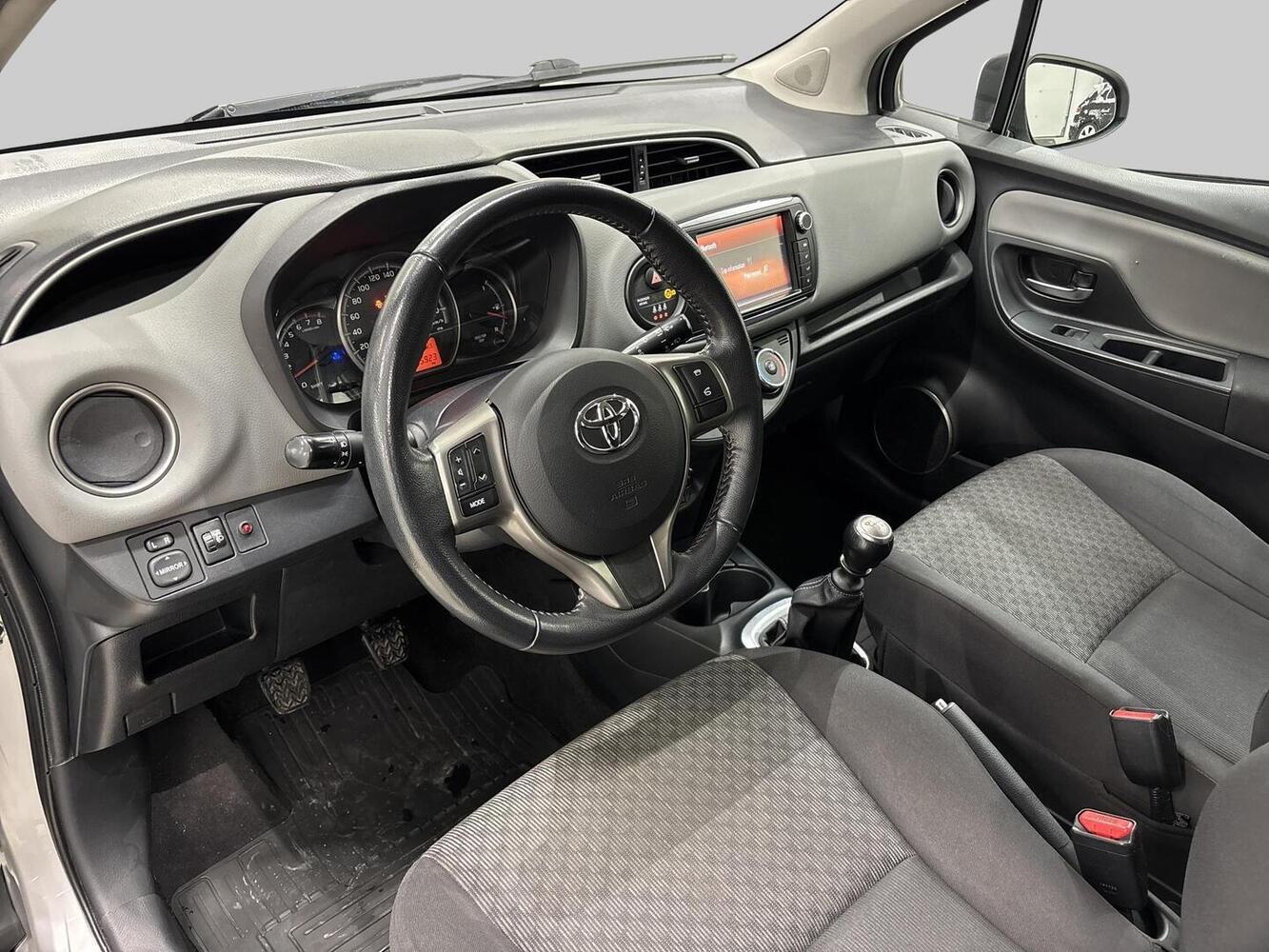 Toyota Yaris vaihtoauto