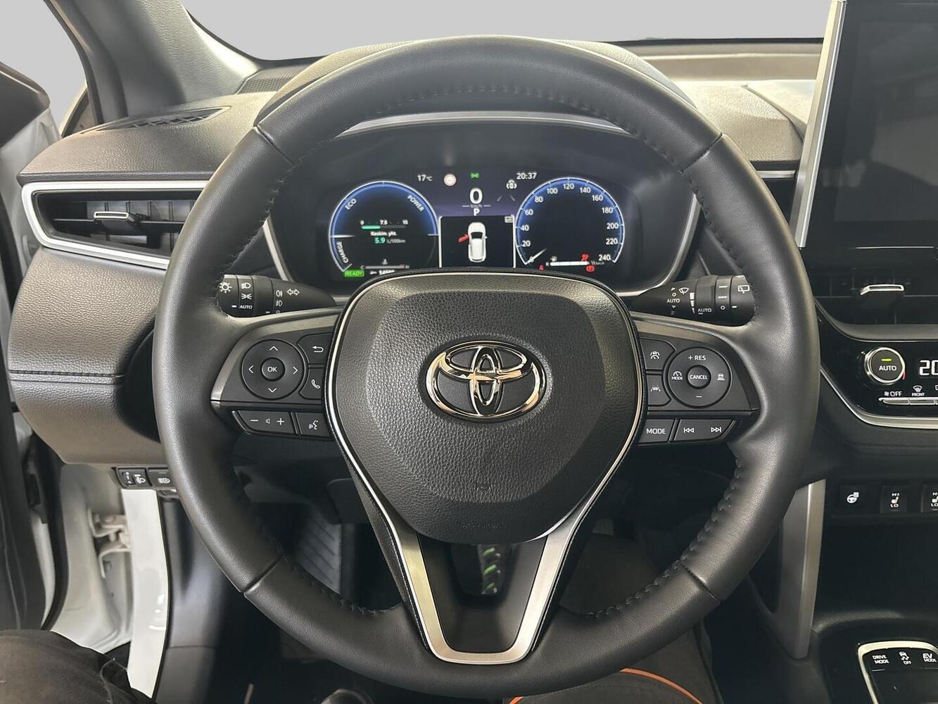 Toyota Corolla Cross vaihtoauto