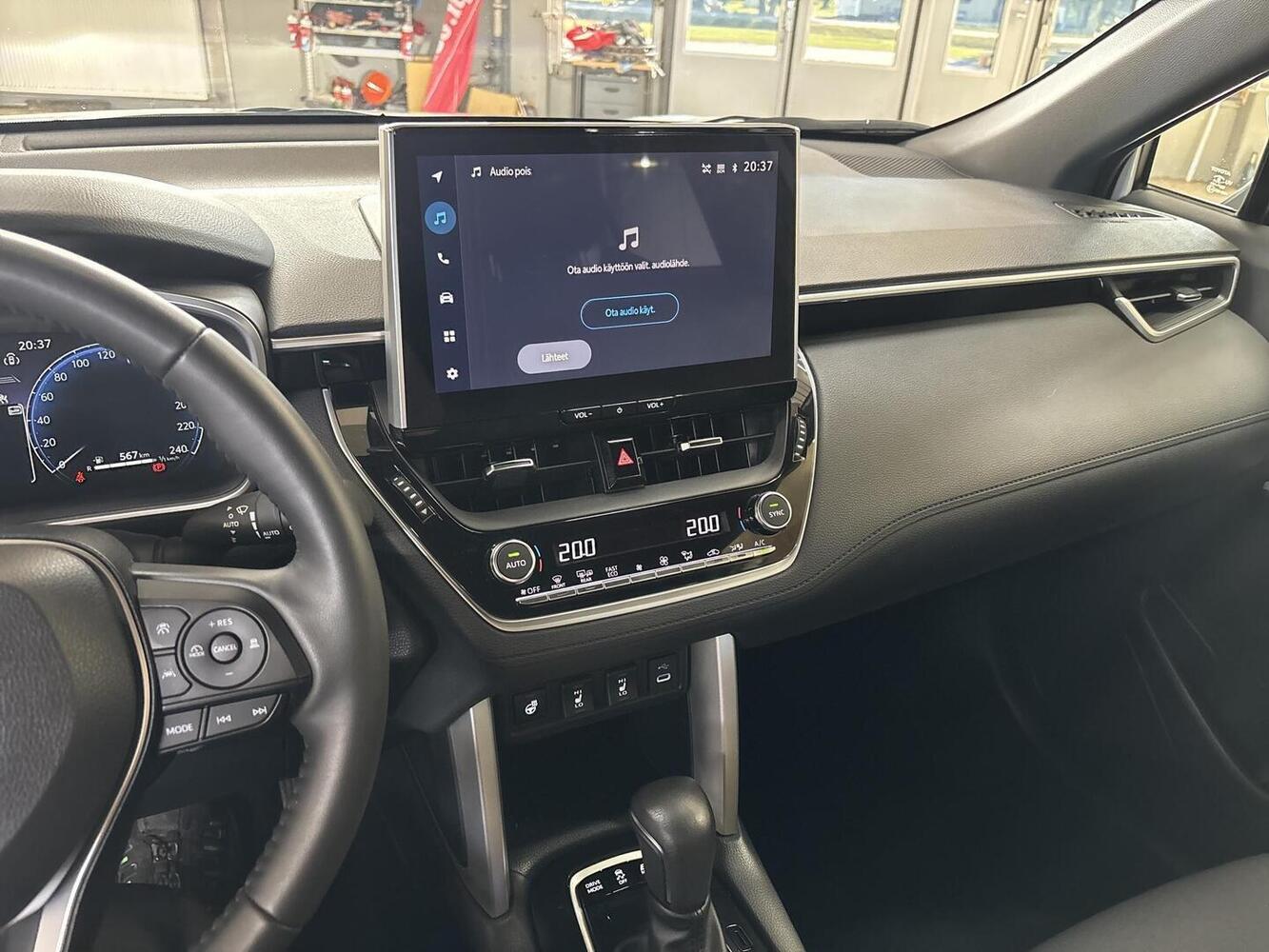 Toyota Corolla Cross vaihtoauto