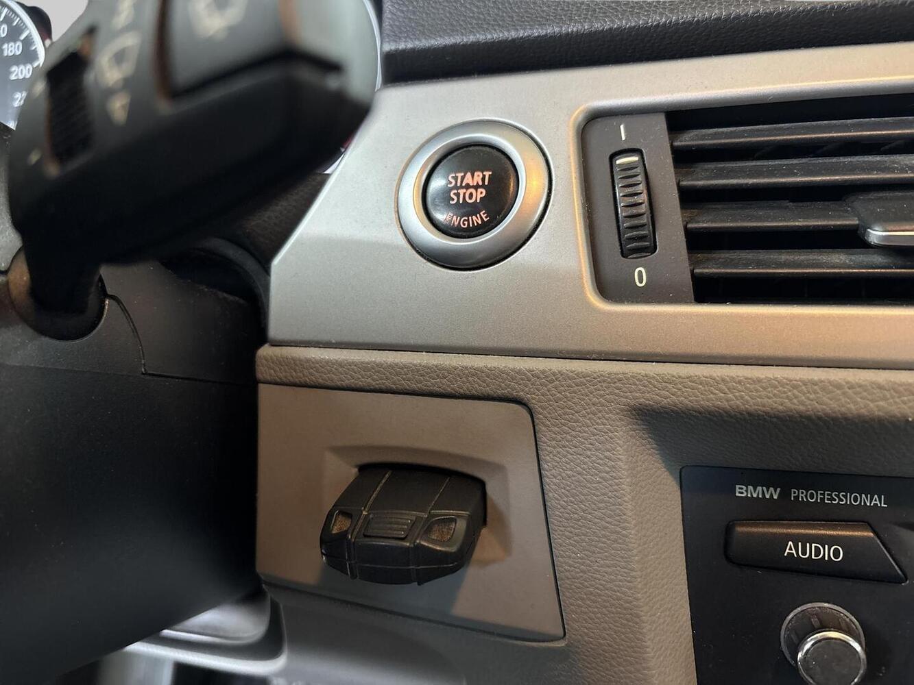 BMW 320 vaihtoauto