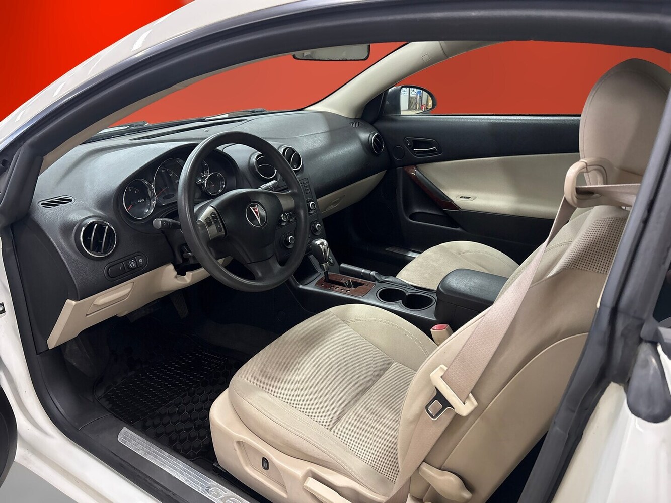 Pontiac G6 vaihtoauto