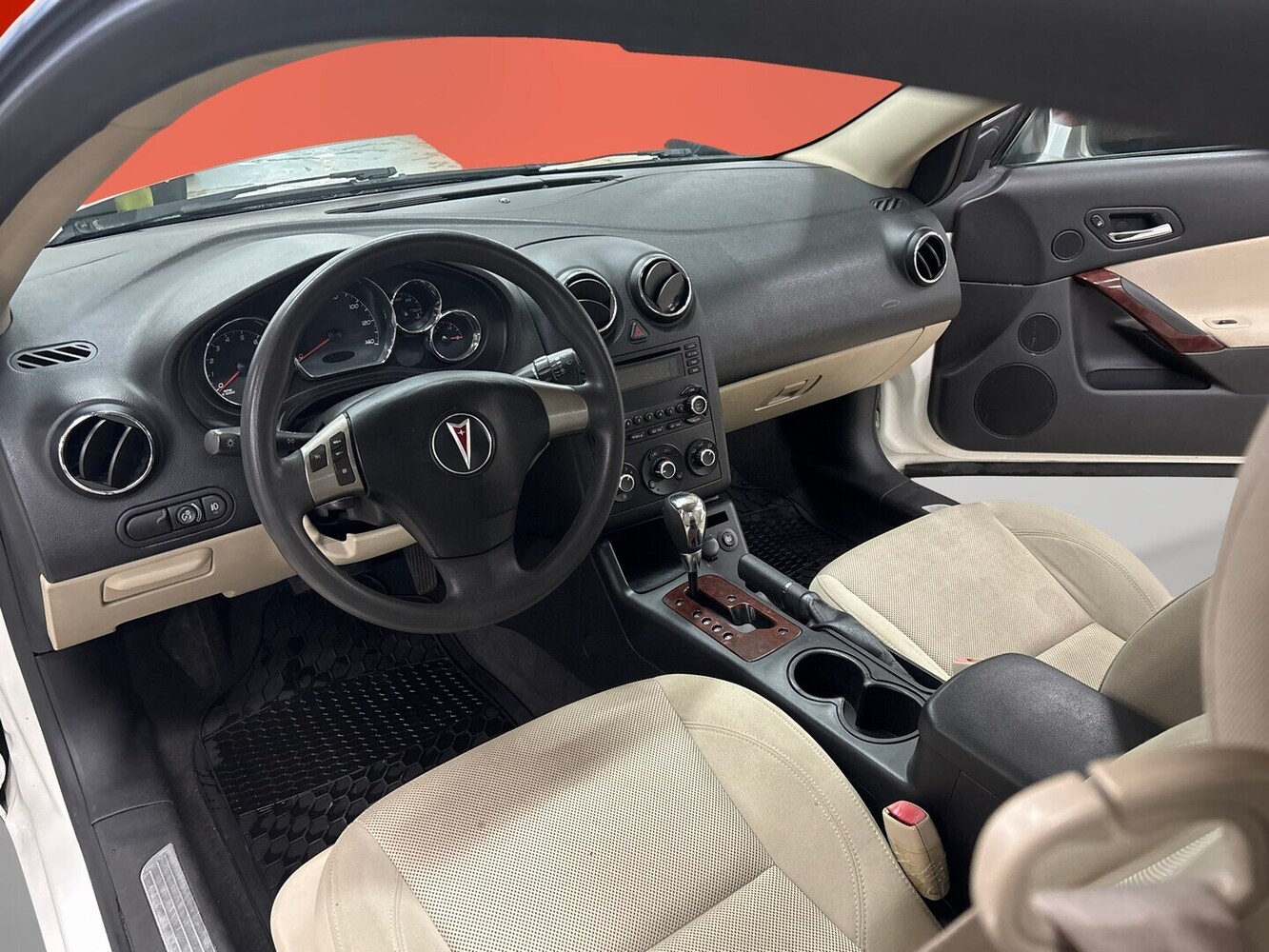 Pontiac G6 vaihtoauto
