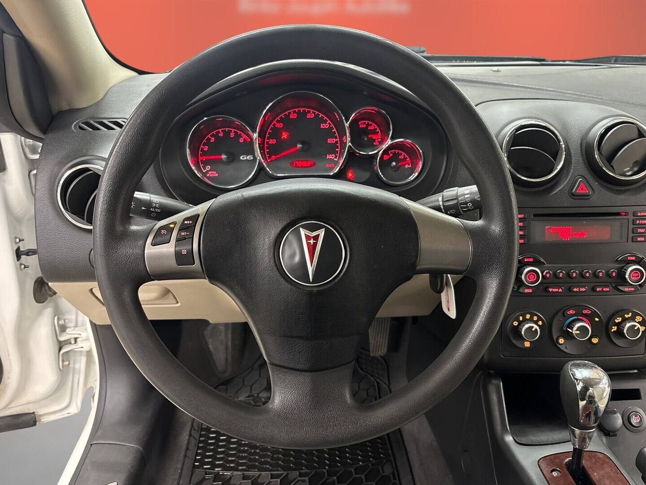 Pontiac G6 vaihtoauto