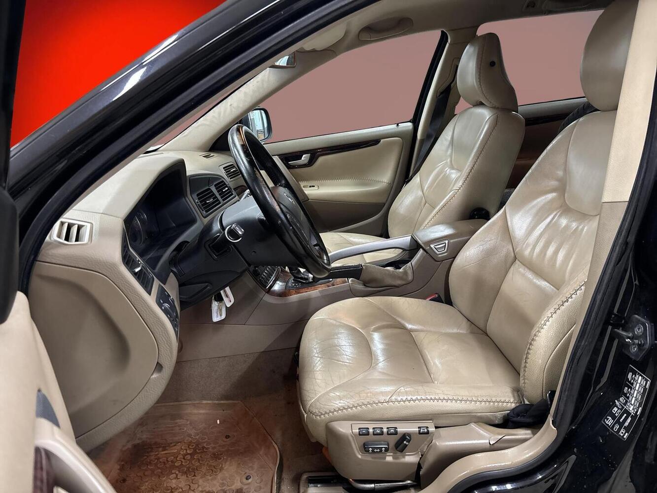 Volvo XC70 vaihtoauto